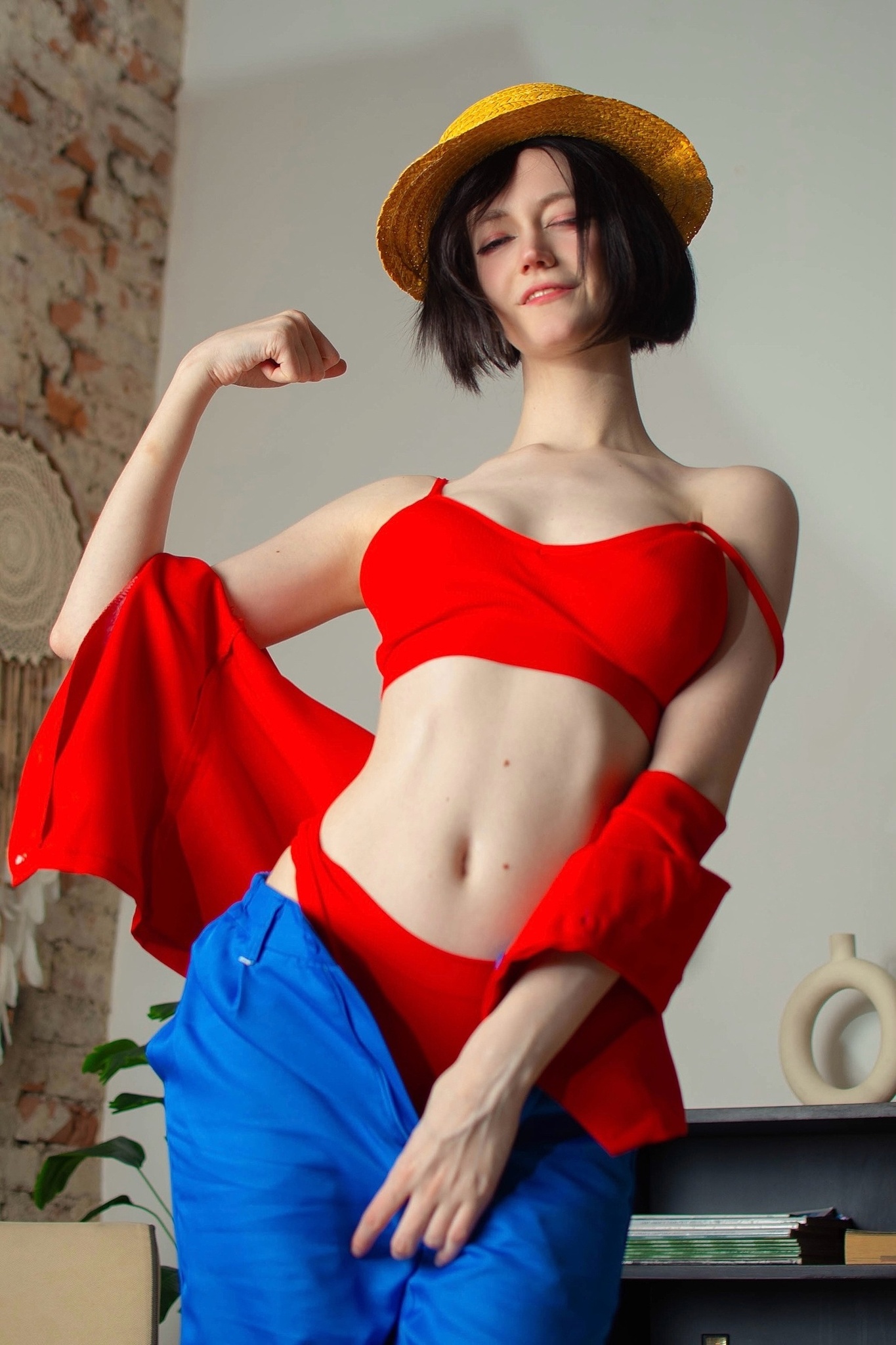 Персонаж: #Luffy
Fandom: #OnePiece
Косплеер - #Ryo #Kizuchi #cosplay #косплей #красный