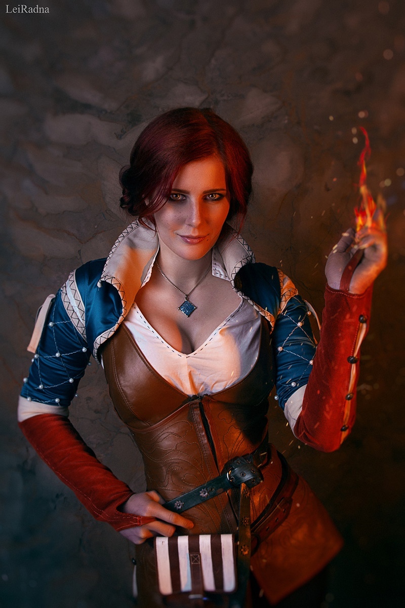 🔹 Lei Radna
🔹 Daria Kulikova
🦄 #ведьмак, #Шпротон, #Triss_Merigold_cosplay, #косплей, #ведьмак_3, #игра, #Ведьмак, #Дарья_Куликова